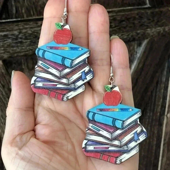 Books Book Apple Teacher Read Reading Librarian Die Cut Wood Earrings New NWT - Picture 1 of 3
